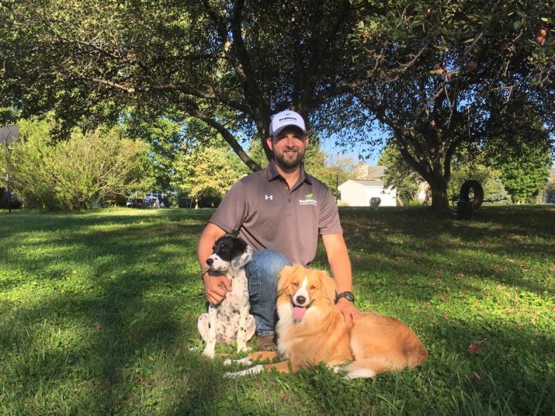 Ryder the Border Collie mix with dad Alex Vadenoff and dog brother Watson the Llweyn Setter