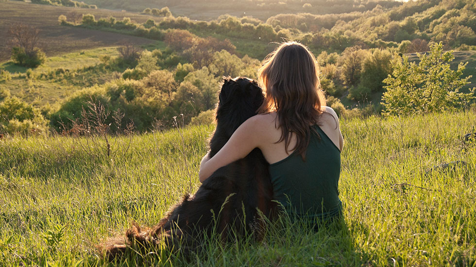 girlonhillwithdog